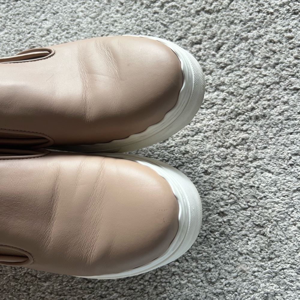 Chloé Tan Slip-On Sneakers with White Platform Soles - Picture 8 of 8